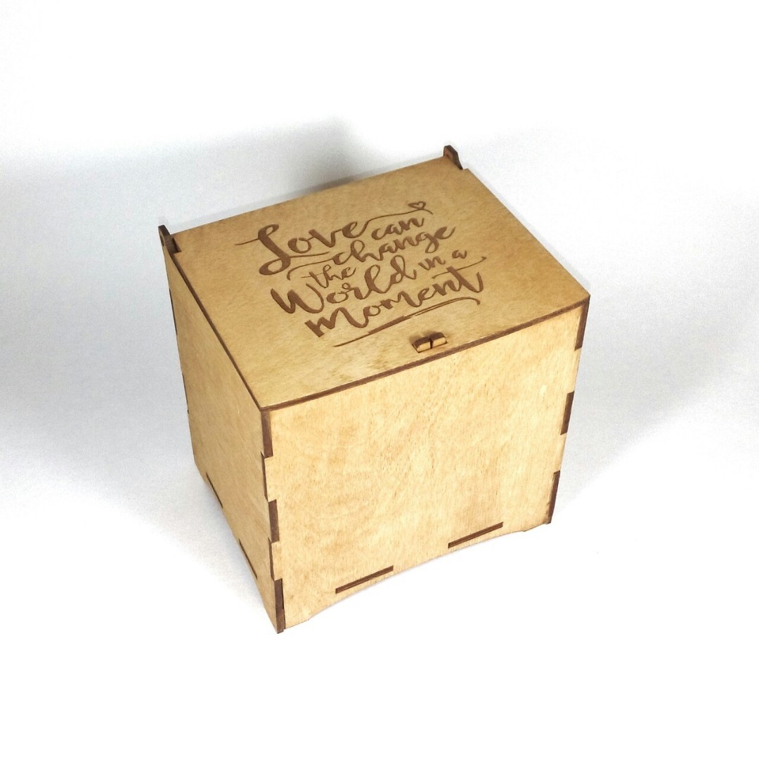 Деревянная коробочка для кружки