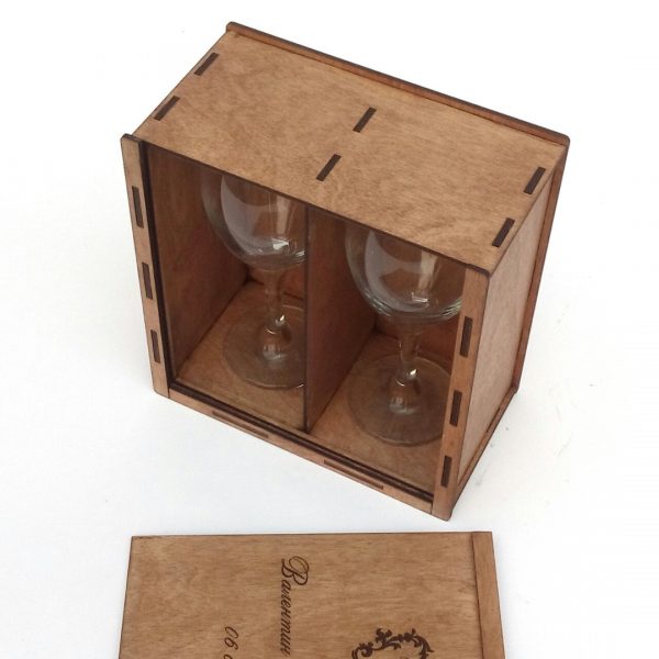 Коробка с гравировкой для свадебных бокалов