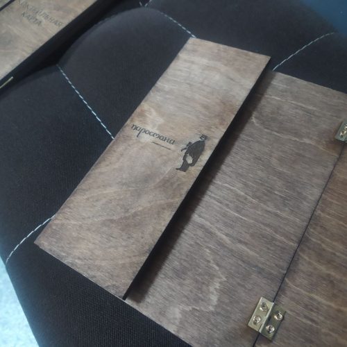 Обложка деревянная для меню