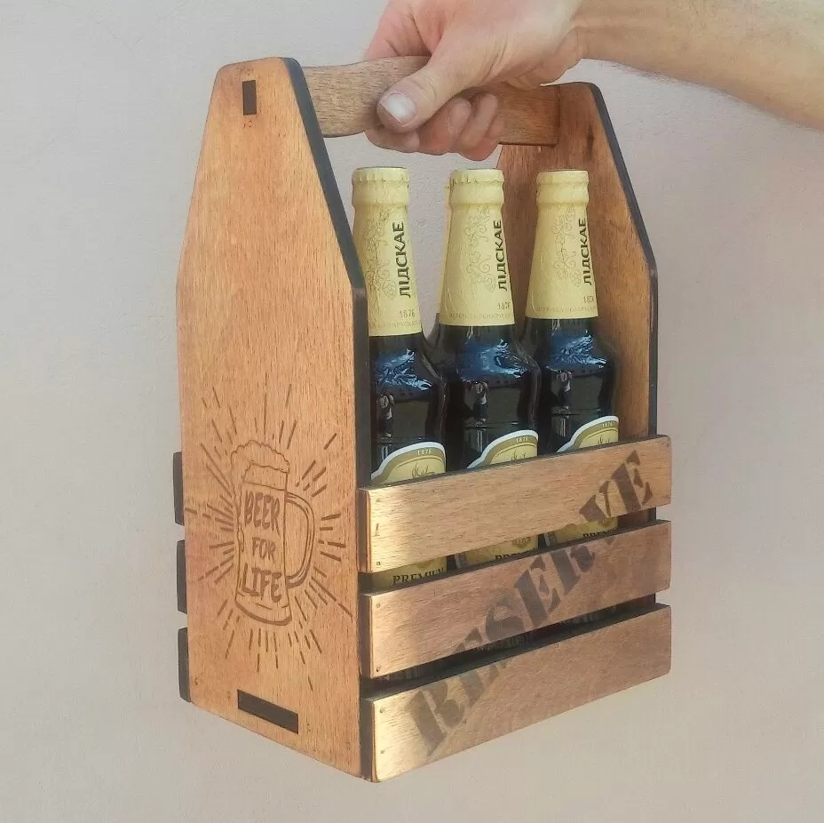 Ящик-переноска для пива с гравировкой