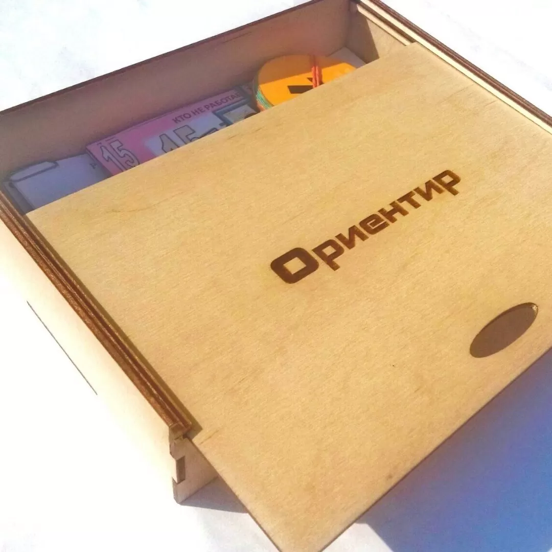 Коробка из фанеры с выдвижной крышкой