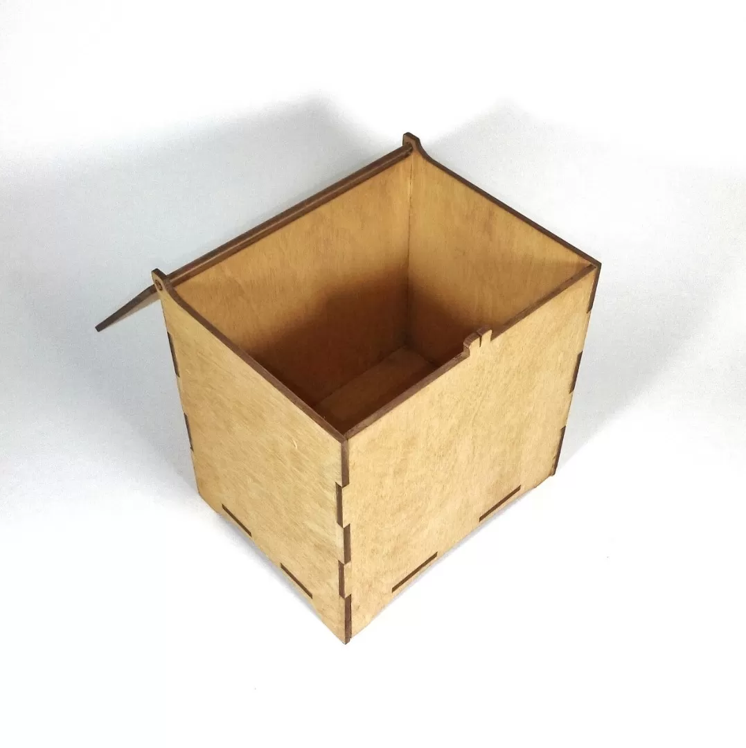 Деревянная коробочка для кружки с гравировкой