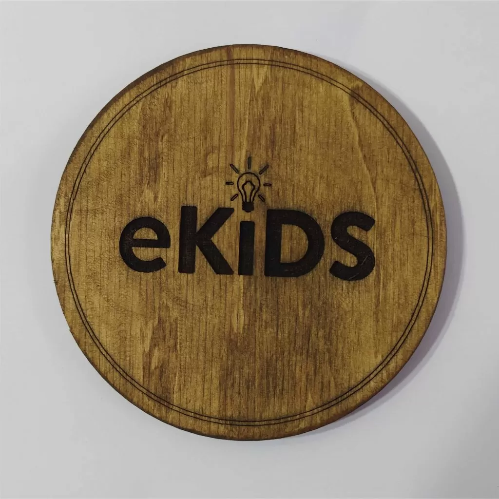 Подставки под кружки из дерева