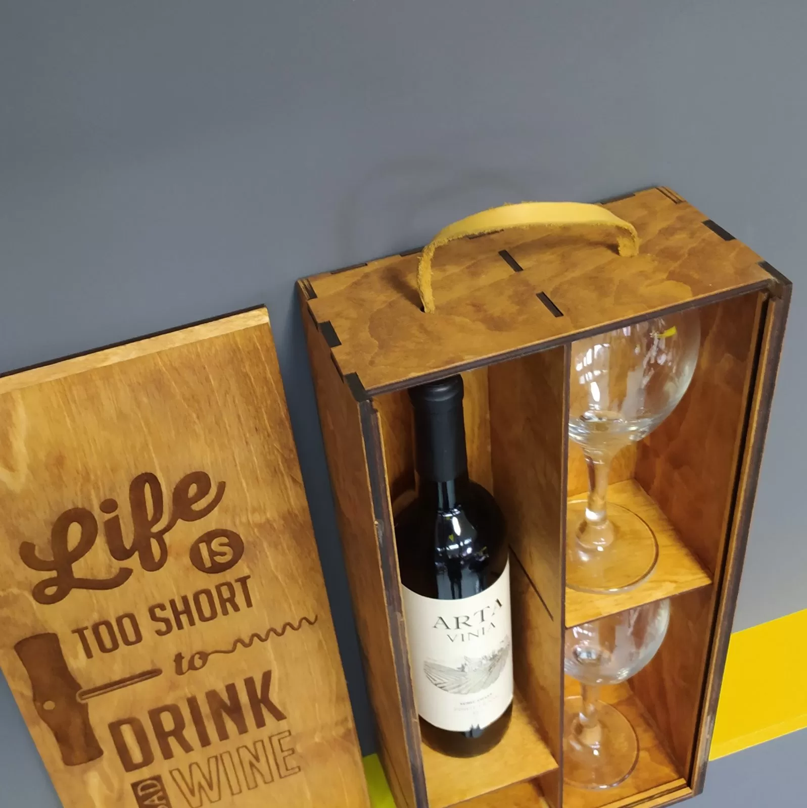 Футляр для вина из дерева