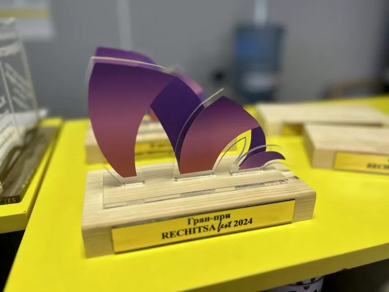 Награды на фестивали, форумы и фесты