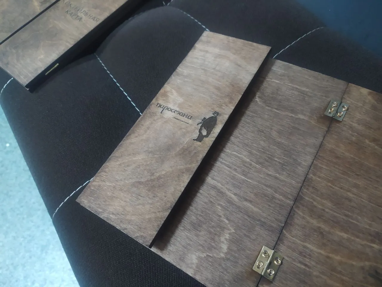 Обложка деревянная для меню