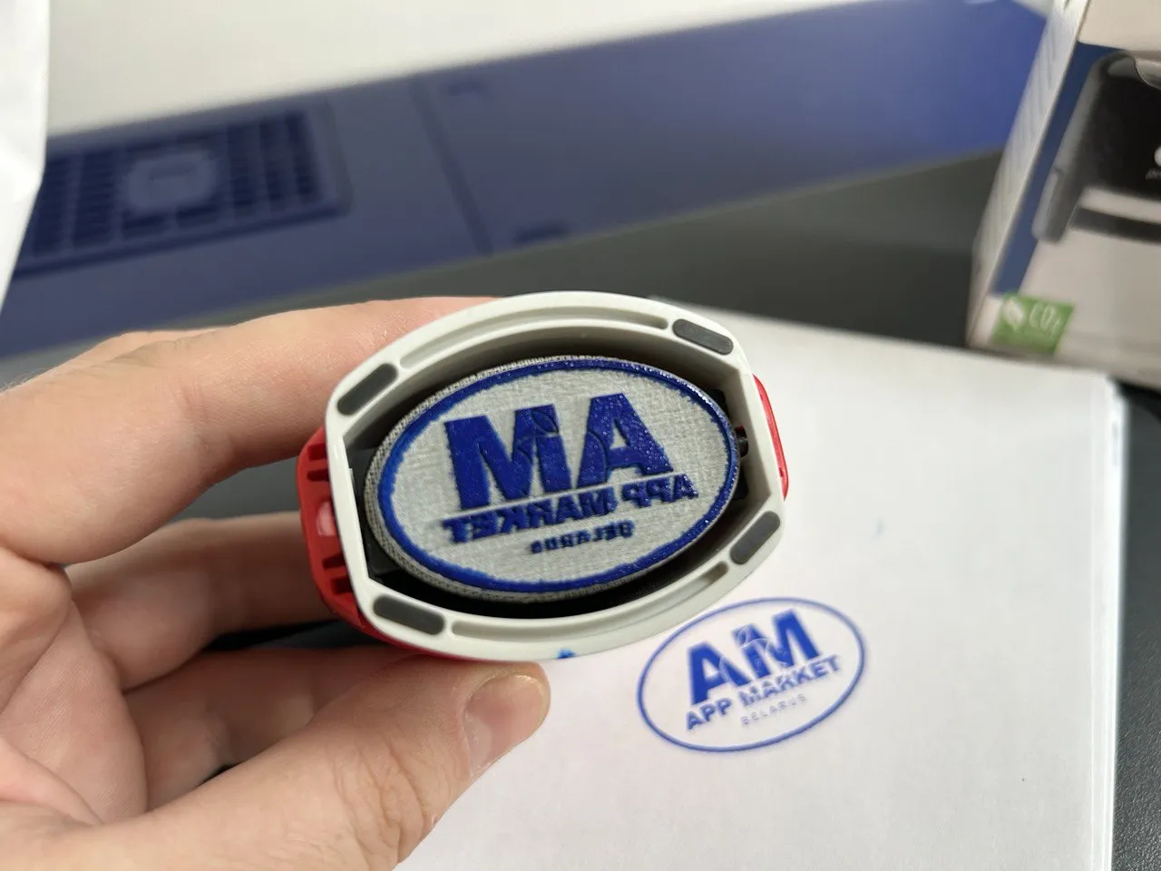 Штамп с логотипом в автоматической оснастке